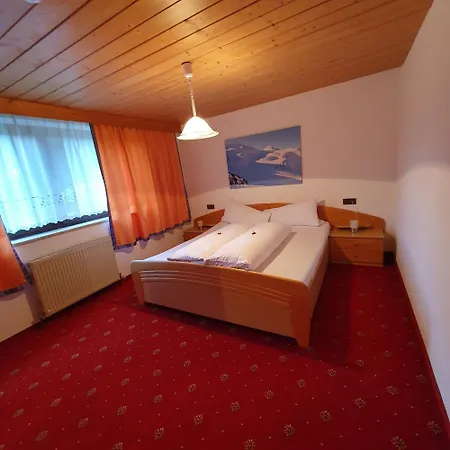 公寓 Pitztal 皮茨河谷圣莱昂哈德